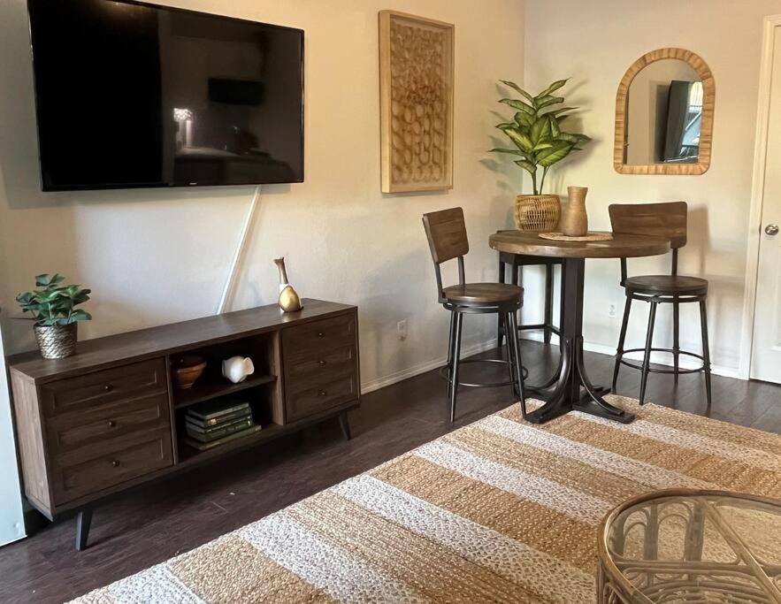 Couples Retreat Overlooking Golf Course Appartement Branson West