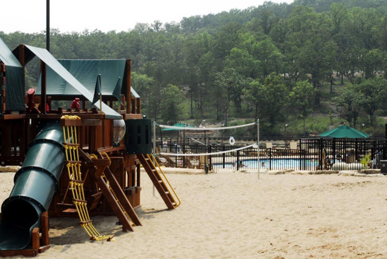 Couples Retreat Overlooking Golf Course *