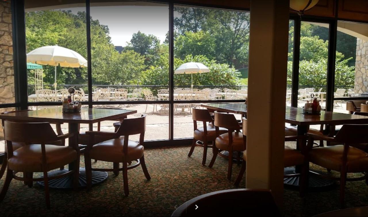 Couples Retreat Overlooking Golf Course