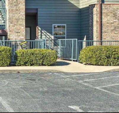 Appartement Couples Retreat Overlooking Golf Course